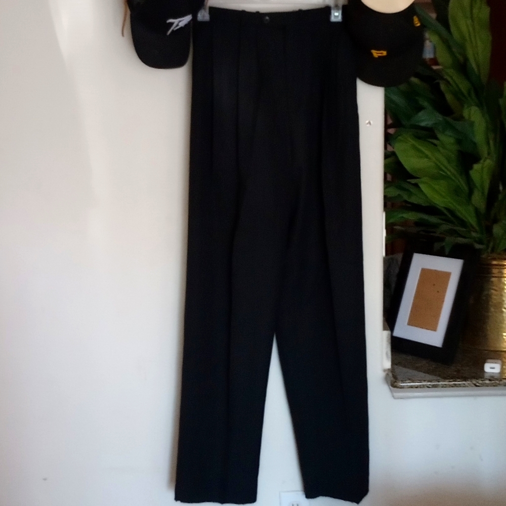 NWOT BARRY BRICKEN Flat Front dress pants. Waist 30". Rise 14"